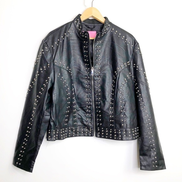 Azalea Wang Jackets & Blazers - AZALEA Wang Black vegan leather bomber jacket